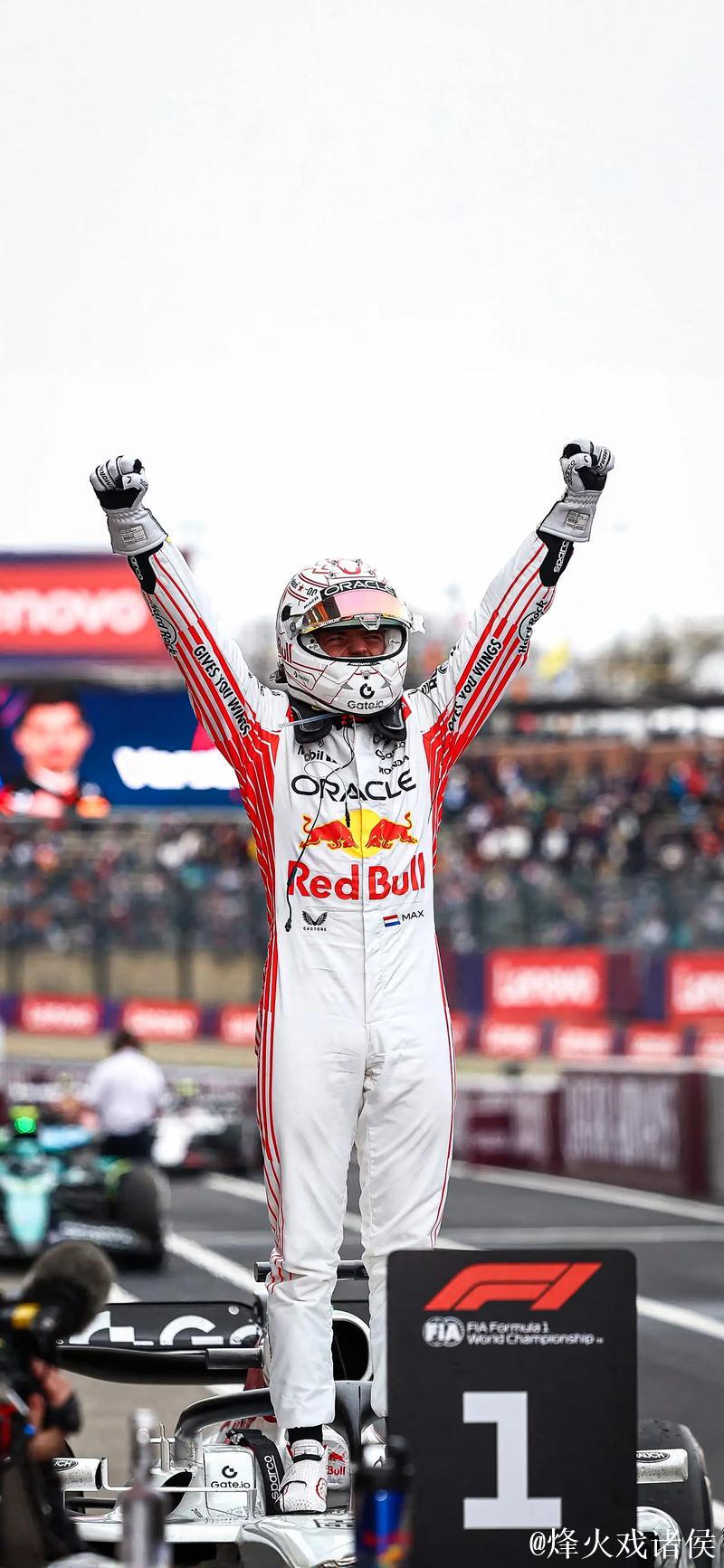 F1迈阿密冲刺赛：诺里斯勇夺冠军，维斯塔潘位列第17