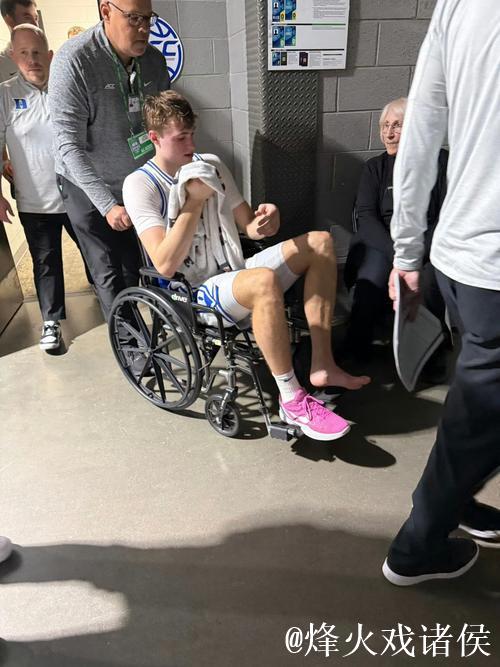 基德谈弗拉格伤情：因踩脚扭伤被迫离场休战