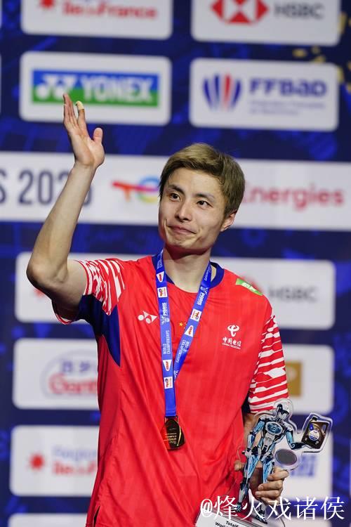 石宇奇荣获世界羽联年度最佳男子单打选手